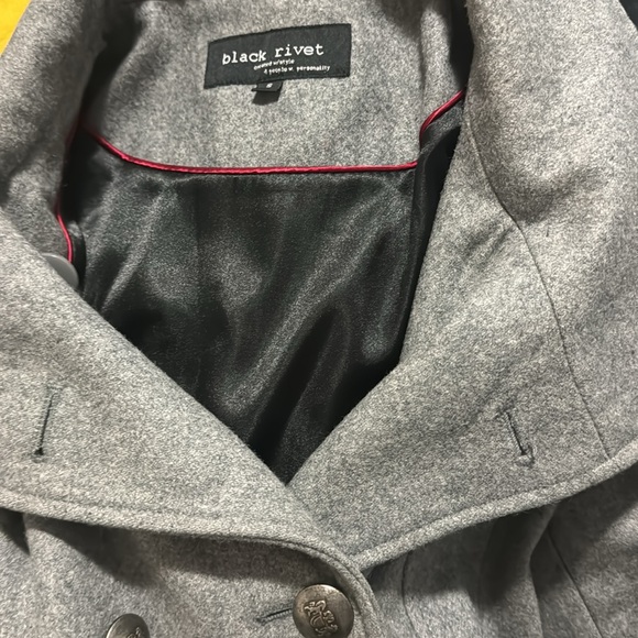 Black Rivet jacket - Picture 4 of 4